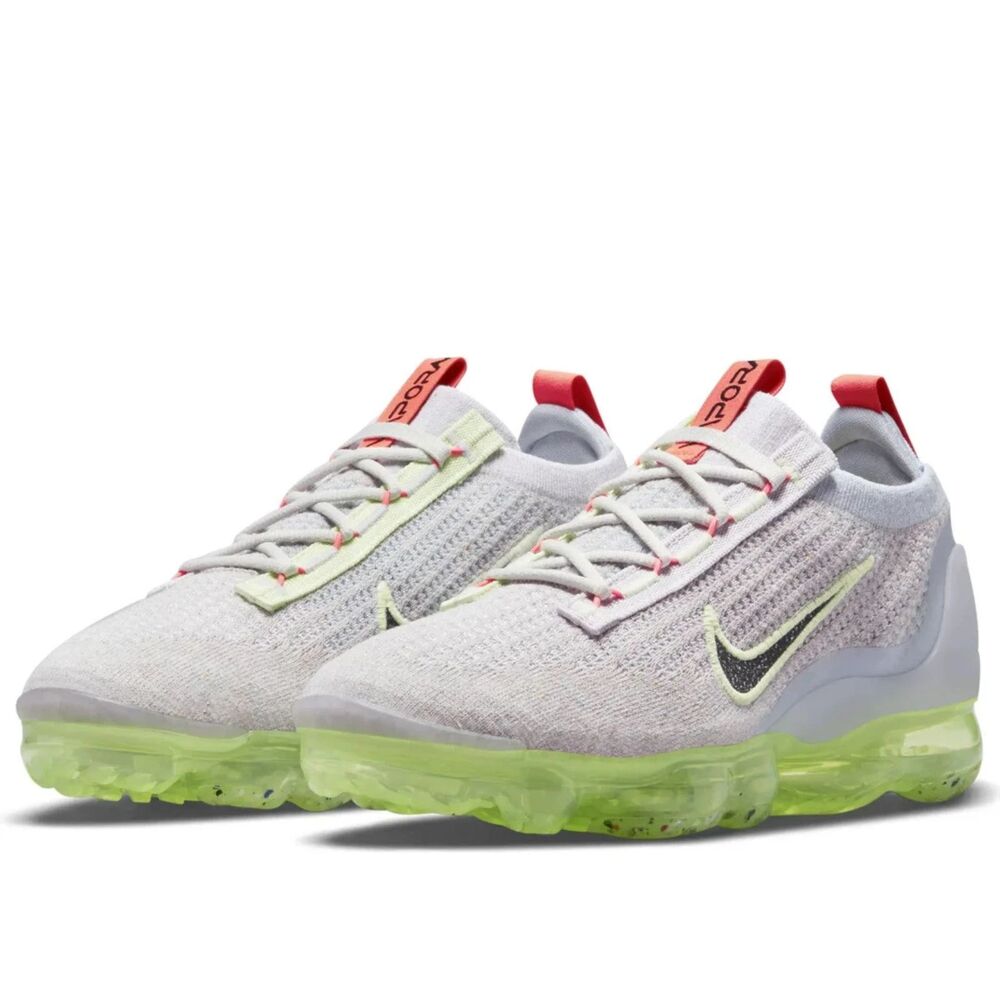 Nike Women’s Air VaporMax 2021 FK Sneakers Light Bone Black Lime Ice Size 9 Shoe